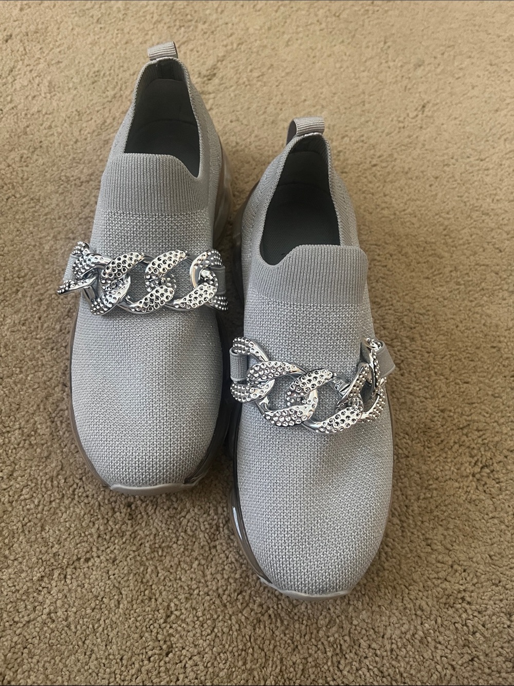 Slip-On Knit Sneakers with Decorative Silver Chain - Light Gray